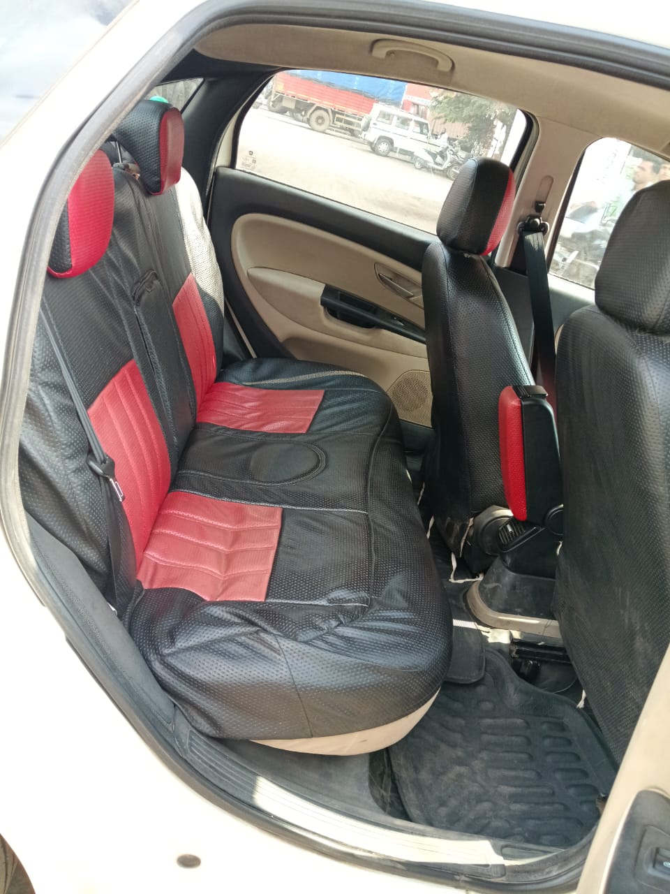 Fiat Linea(2008-2011) Emotion Multijet 1.3